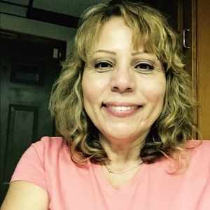 Meet your Posher, Alida